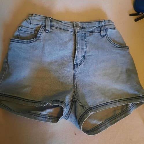 158 korte broek, Verzenden, Zo goed als nieuw, Meisje, Broek