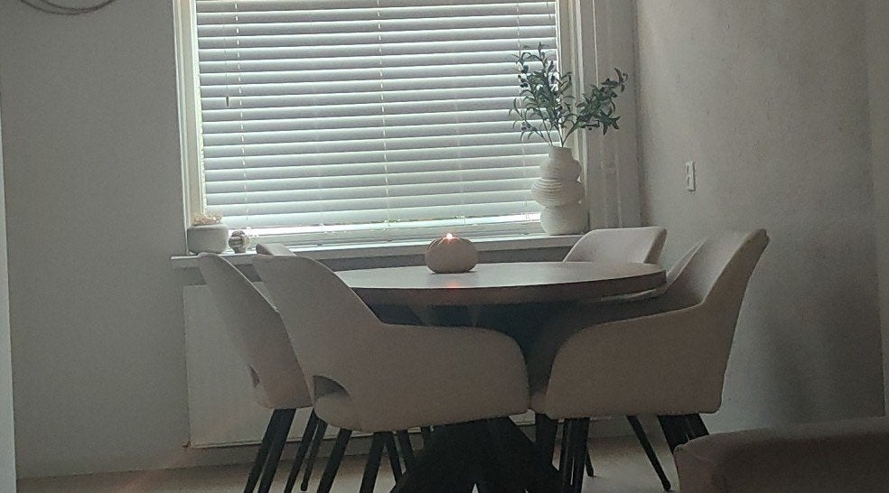 Eettafel massief eikenhout. Inclusief stoelen. Matrix poten, Ophalen, Eikenhout, 200 cm of meer, 50 tot 100 cm
