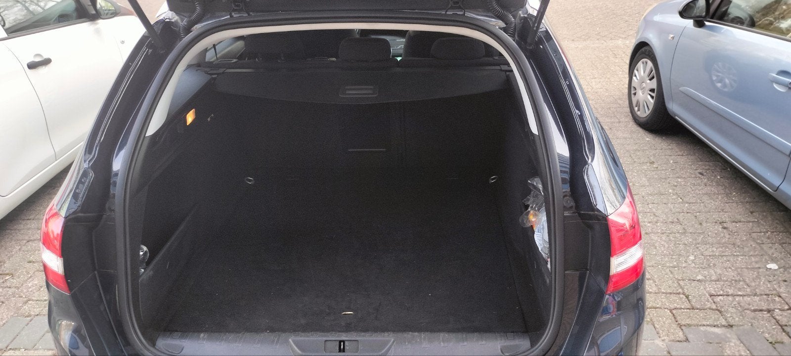 Peugeot 308 1.2 E-thp 81KW/110PK SW 2016 Donkerblauw, Auto's, Voorwielaandrijving, Stof, 1199 cc, 1165 kg