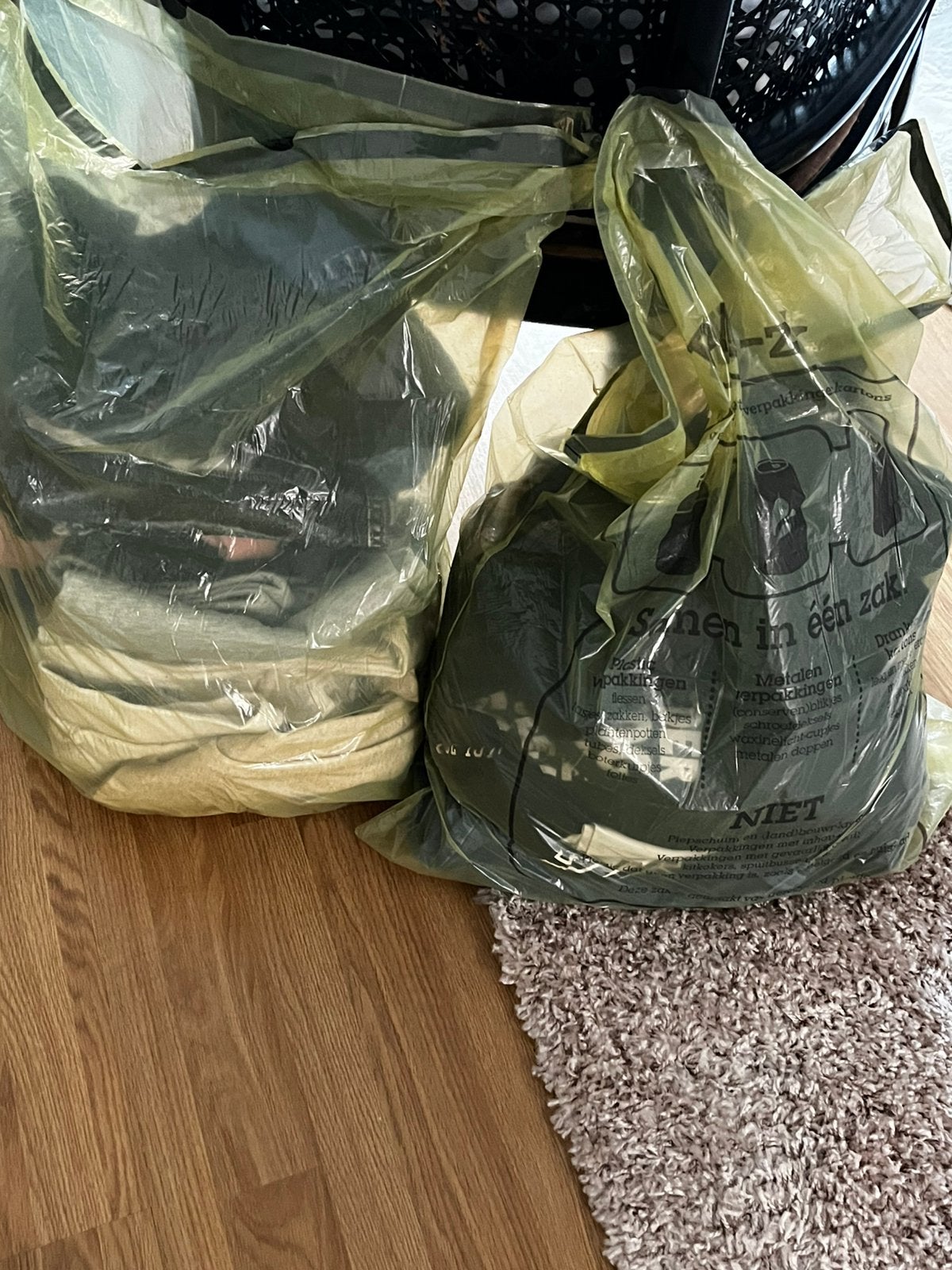 Twee zakken met allerlei dameskleding maat 46 €10, Ophalen, Zo goed als nieuw, Maat 46/48 (XL) of groter