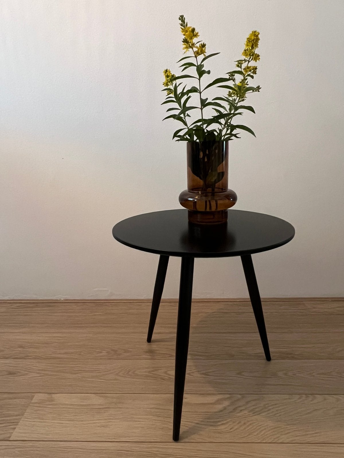 Zwarte bijzettafel van Loods5., Minder dan 55 cm, Rond, Zo goed als nieuw, Ophalen