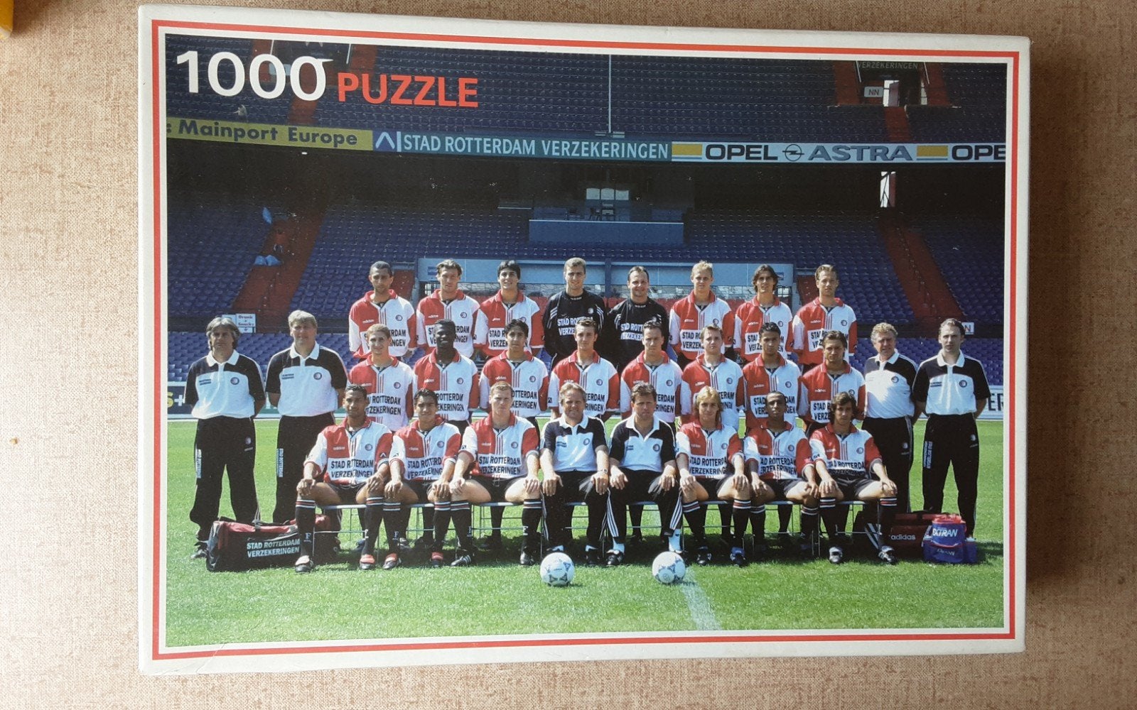 Feyenoord 1000 stukjes puzzel - Teamfoto, Ophalen of Verzenden, Meer dan 50 stukjes, Gebruikt, 6 jaar of ouder
