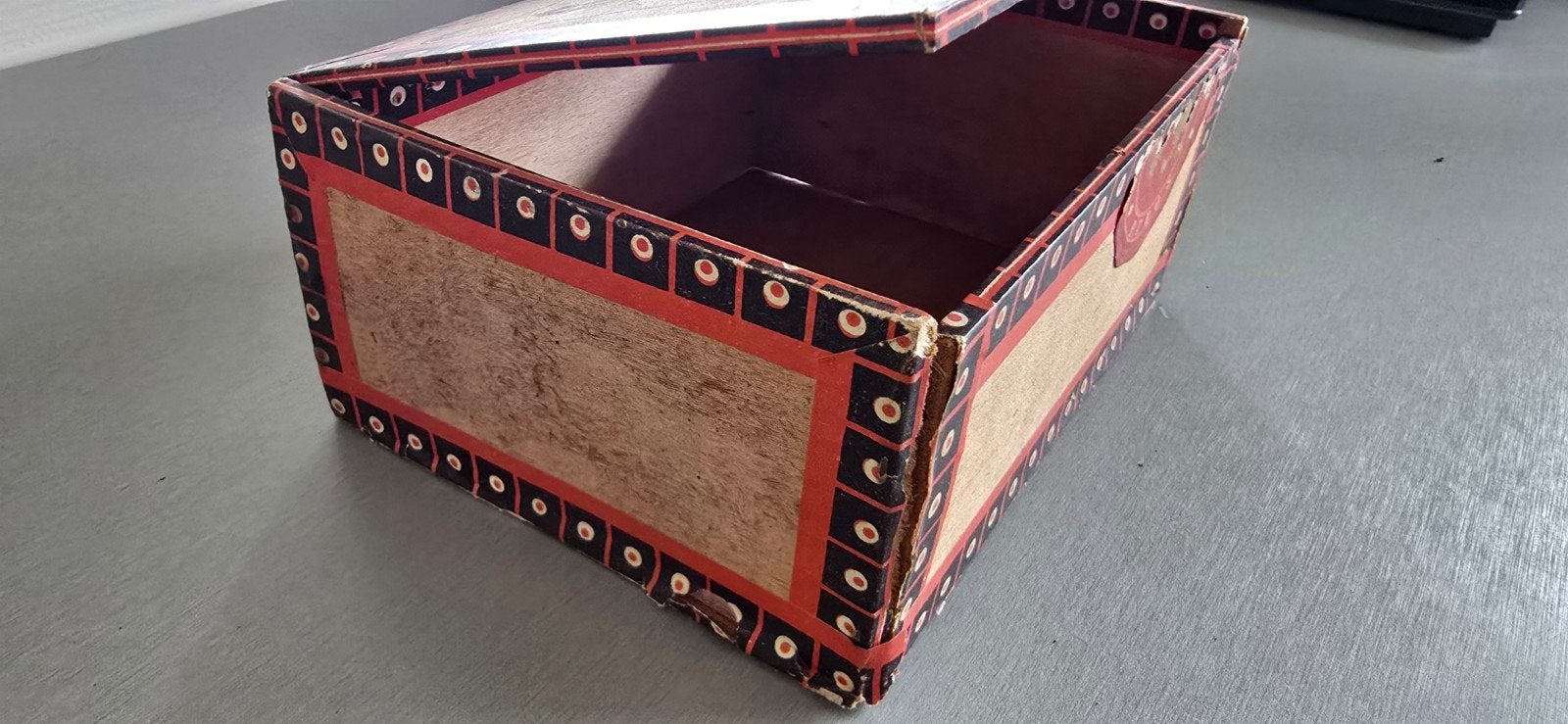 Oud houten sigarendoosje, Ophalen of Verzenden, Gebruikt, Minder dan 50 cm