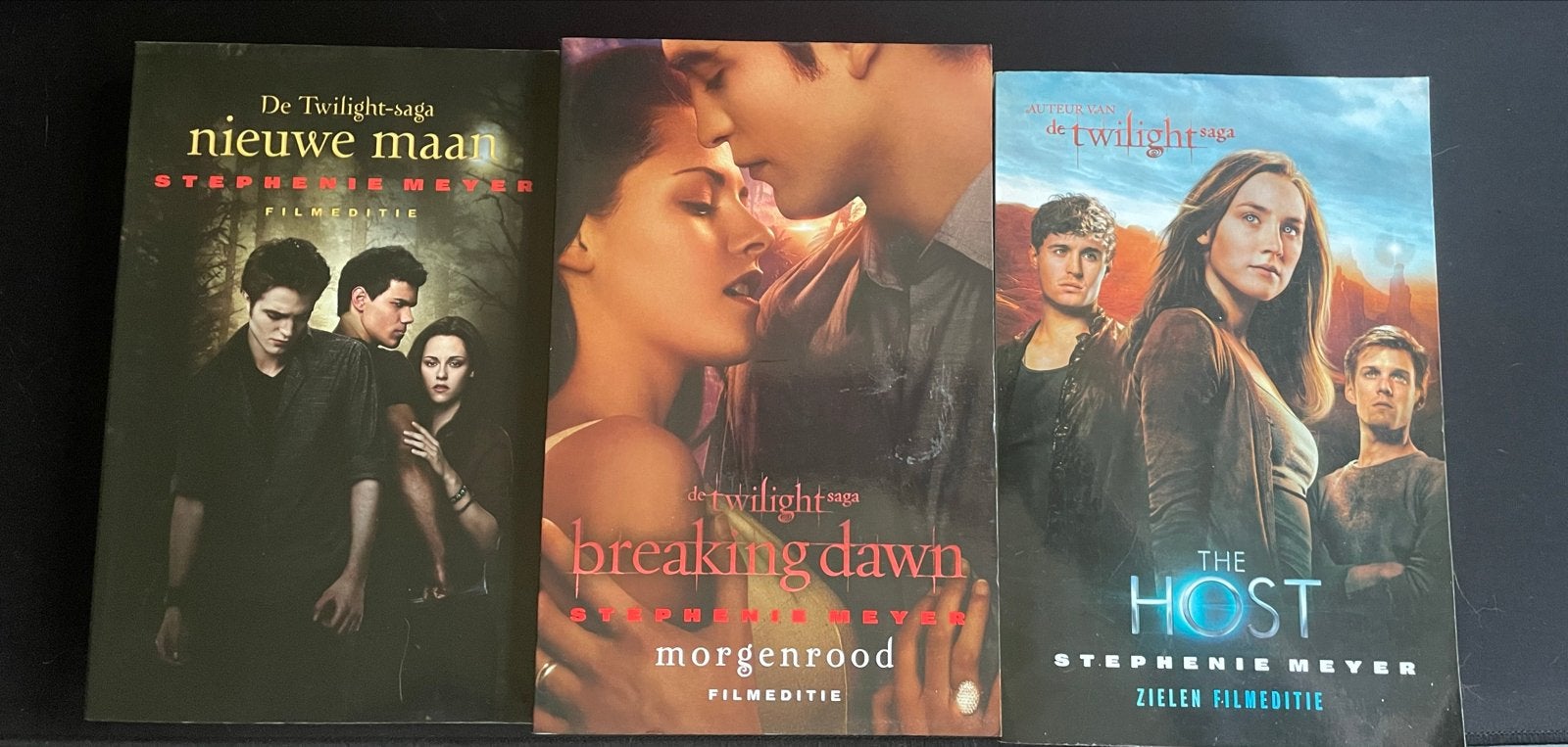Twilight Saga Boeken: Nieuwe Maan, Morgenrood & The Host, Ophalen of Verzenden, Gelezen, Nederland