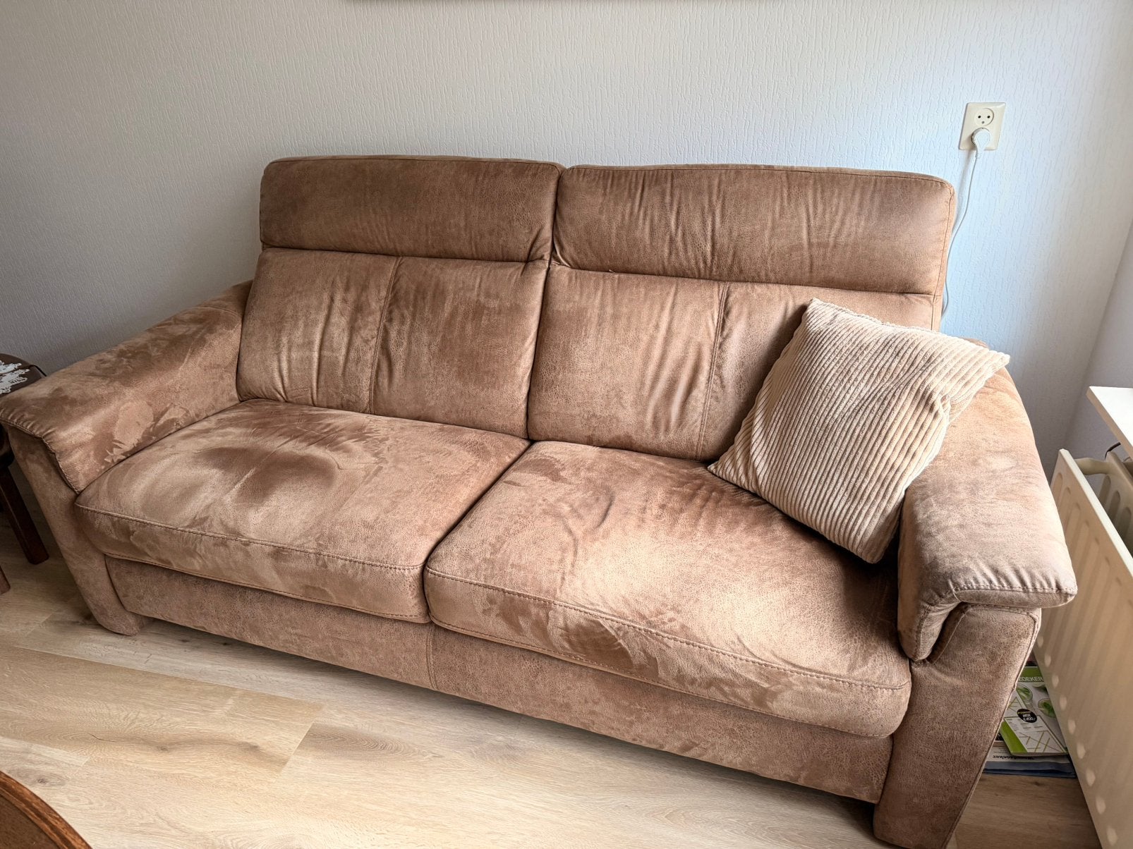 2.5 zits bank en 2 fauteuils (en evt eettafel met 6 stoelen), Ophalen, Gebruikt, Overige materialen