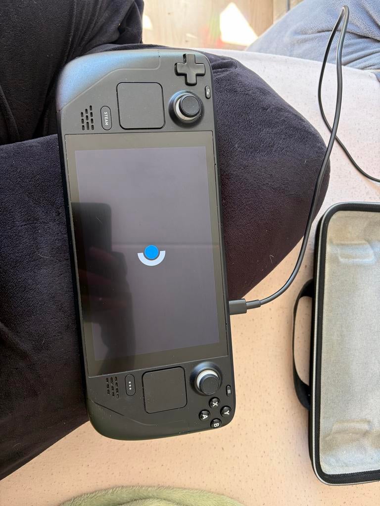 Steam Deck 512GB LCD met Dockingstation, Oplader en Hoes, Ophalen, Overige genres, 1 speler, Zo goed als nieuw