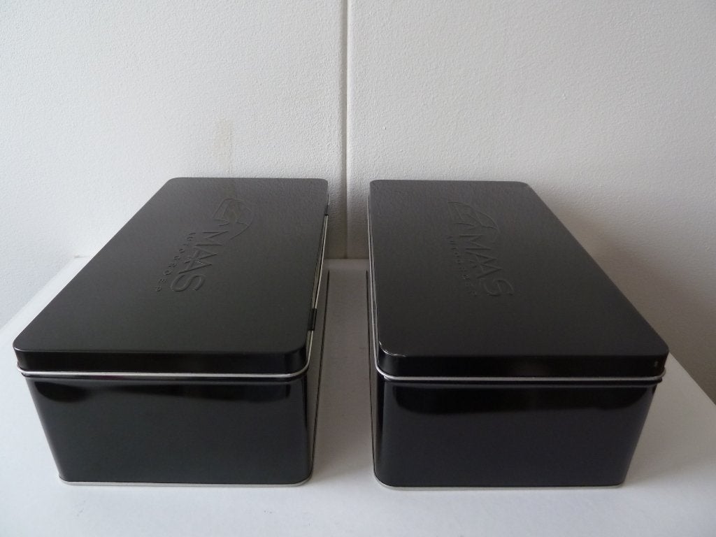 2 x Robuust zwart blik nog splinternieuw, Ophalen of Verzenden, Overige