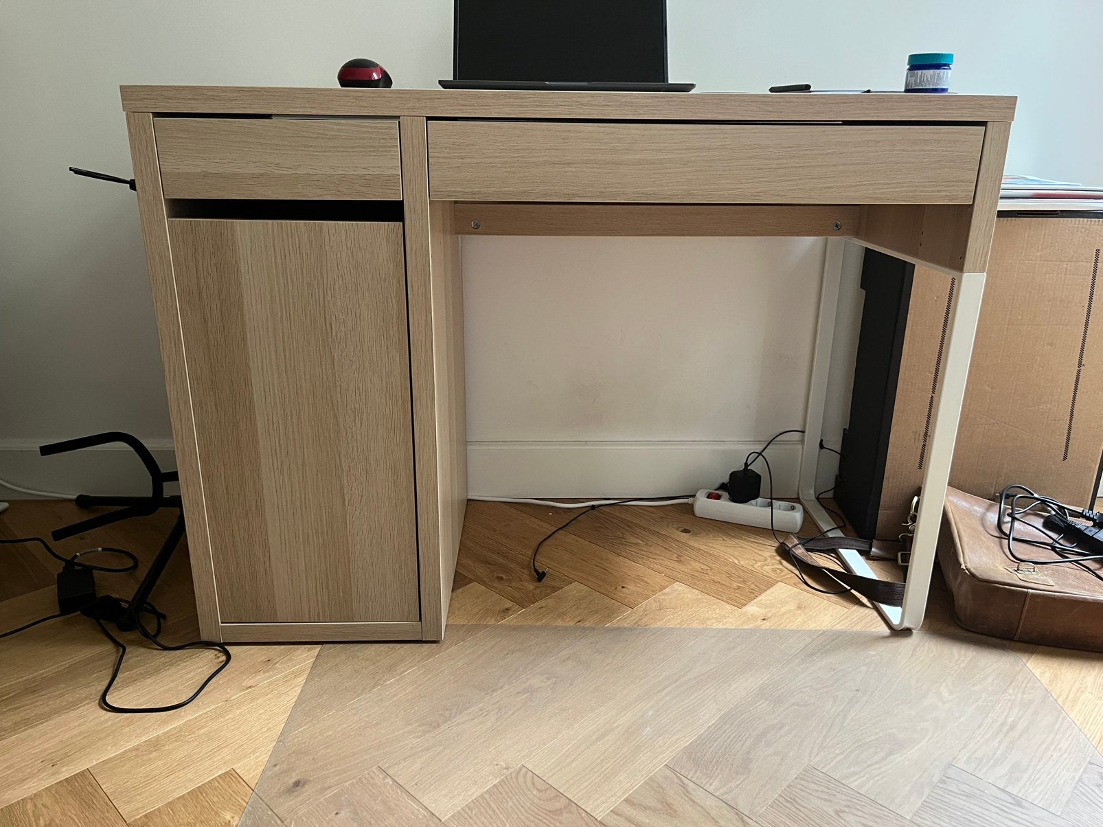 IKEA desk, Ophalen, 105 cm, 50 cm, Zo goed als nieuw