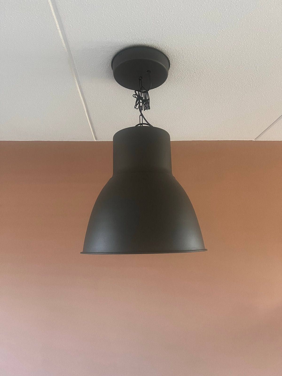 2x IKEA Hektar hanglamp 47 cm  - Donkergrijs/Zwart, Ophalen, Gebruikt, Metaal, E27 (groot)