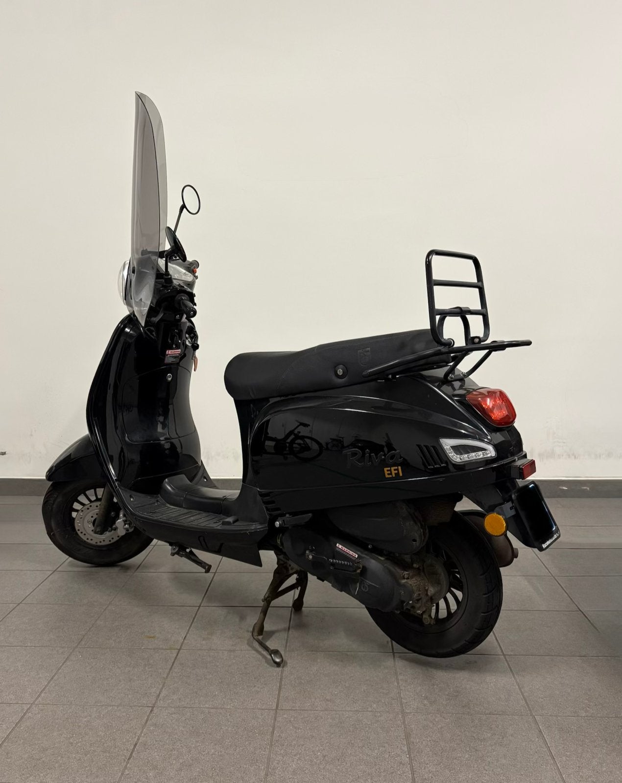 Scooter zwart BTC Riva 50cc (rijd nu niet!) incl. accesoires, Ophalen, Gebruikt, Benzine, 50 cc