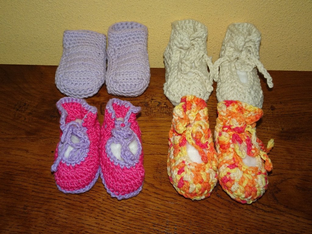 Handgehaakte babyslofjes (diverse modellen en kleuren), Ophalen of Verzenden, Nieuw, Jongetje of Meisje, Slofjes