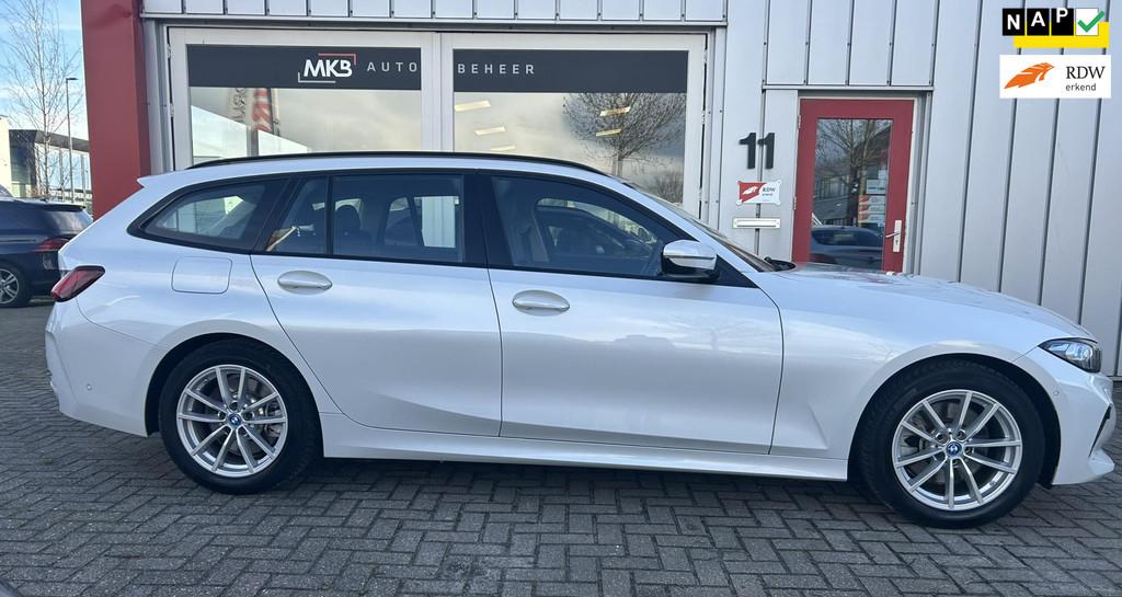 BMW 3-serie Touring 320E WideScreen/Leer/LED, Auto's, 1998 cc, Gebruikt, Euro 6, 4 cilinders