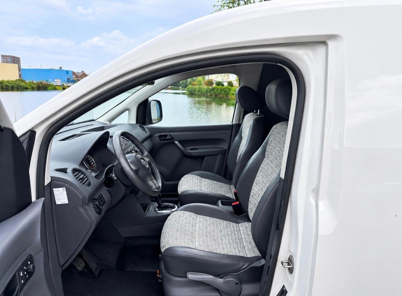 Volkswagen Caddy 1.6 TDIAUTOMAAT,cruis Controle, navigatie,, Auto's, Gebruikt, 4 cilinders, Volkswagen, 1415 kg