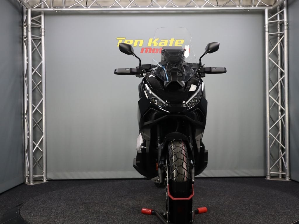 Honda X-Adv 750, Bedrijf, Toermotor
