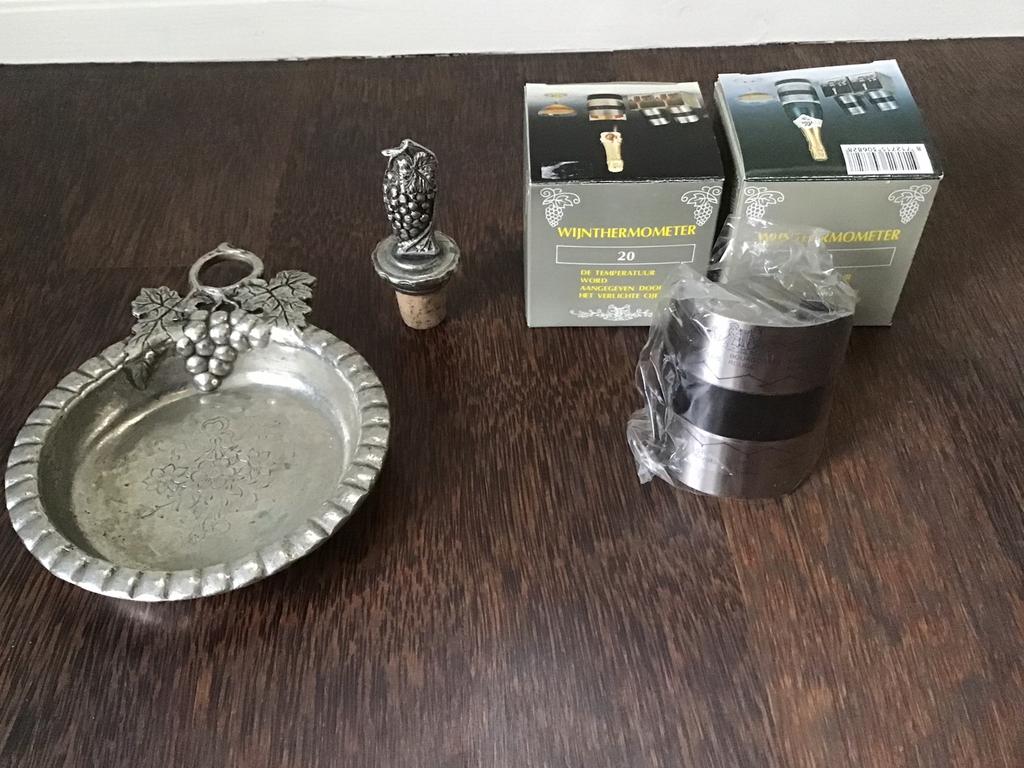 Flesonderzetter + stop + 2 wijnthermometers, Antiek en Kunst, Ophalen of Verzenden