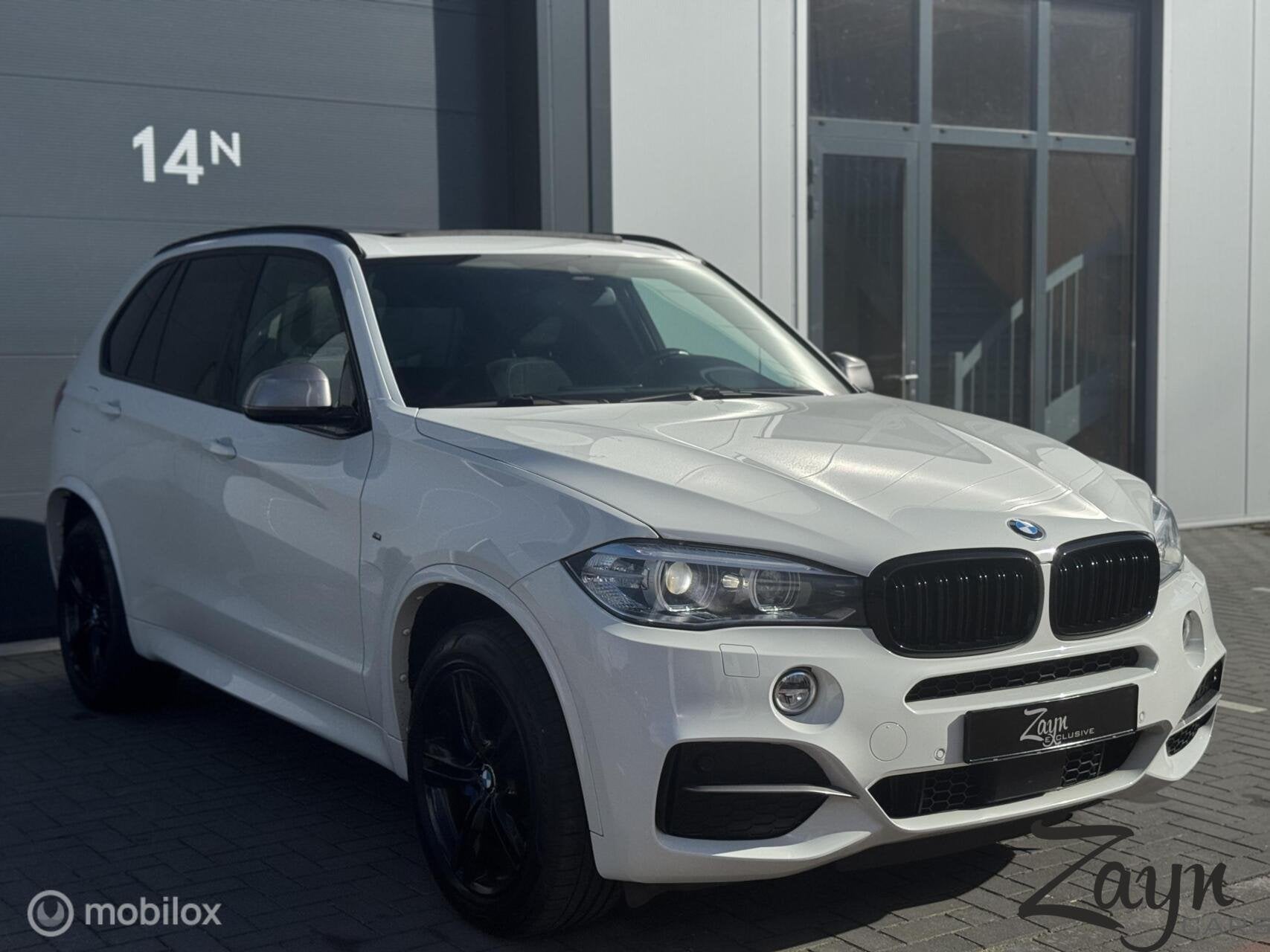 BMW X5 M50D | Grijs kenteken | Pano | HUD | Memory | H&K |, Auto's, 15 km/l, Gebruikt, Euro 6, 2993 cc