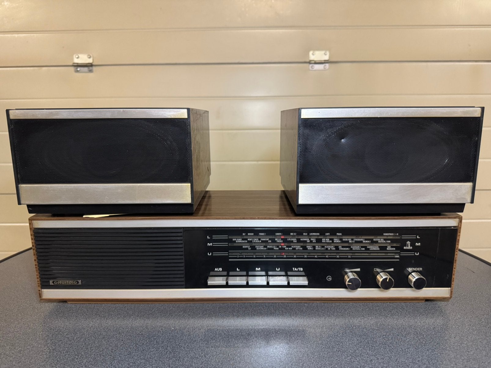 Grundig RF 430 Klassieke Radio + Originele Speakers 1972, Ophalen