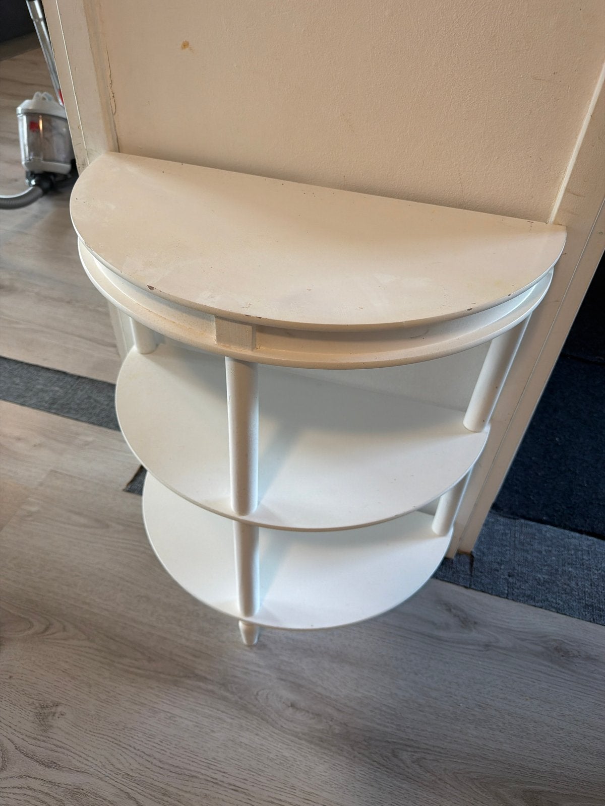 Witte Halfronde kast/plank met 3 Niveaus, Ophalen, Gebruikt