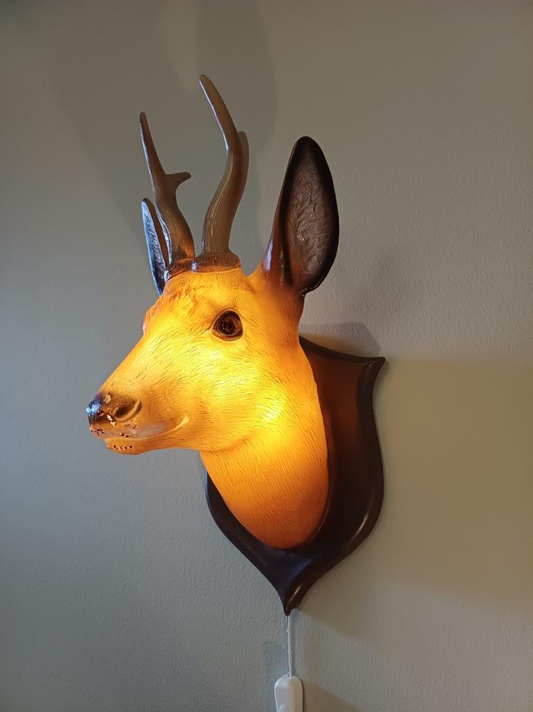 vintage HERTENKOP met VERLICHTING retro / bruin café MOOI, 18 cm, Vintage, Decoratieobject, Ophalen of Verzenden