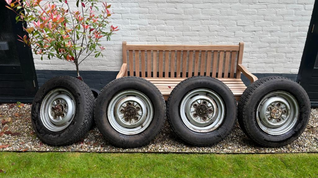 205/80 r16 banden 2022 met velg Land Rover Series/Defender, Auto-onderdelen, Ophalen, Gebruikt, 16 inch, 205 mm