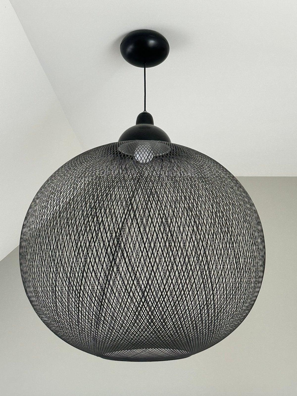 Hanglamp merk Mooi, model Non Random Light, diameter 71cm, Ophalen, Zo goed als nieuw