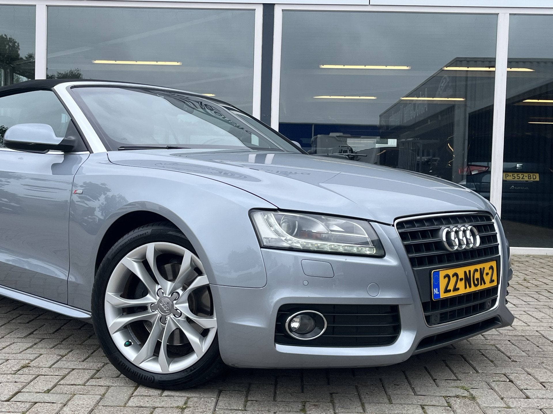 Audi A5 Cabriolet 2.0 TFSI quattro S-edition Leer / Led-Xeno, Gebruikt, Zwart, 4 cilinders, 4 stoelen