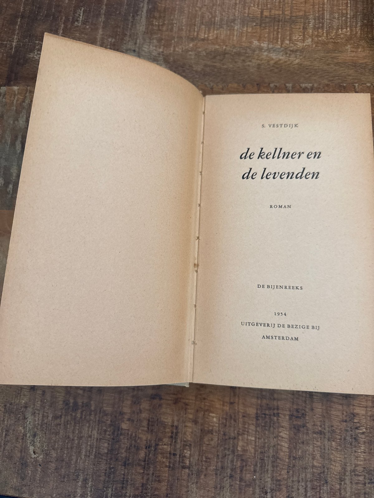 S. Vestdijk - De Kellner en de Levenden (1934), Ophalen of Verzenden, Gelezen, Nederland