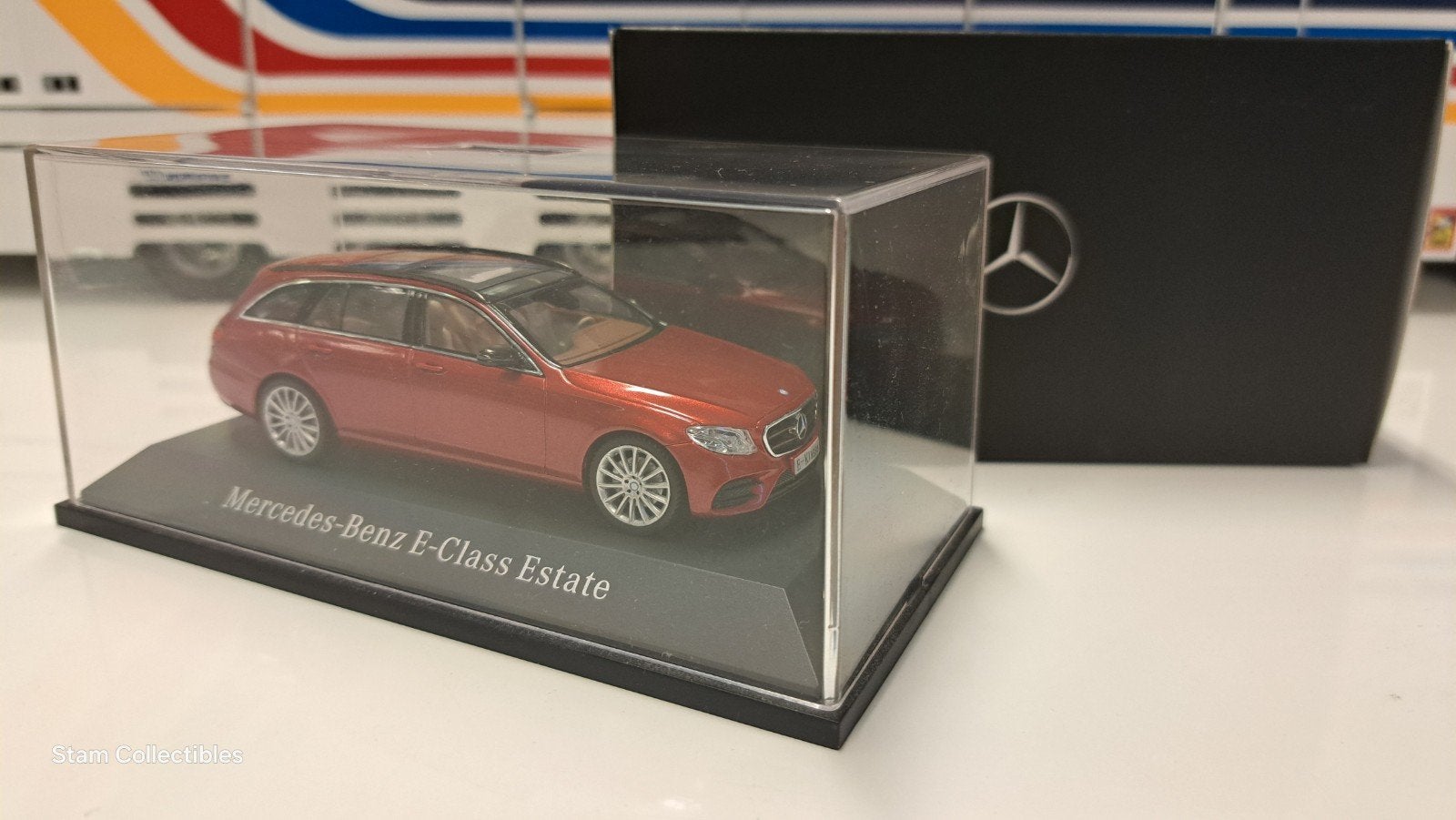 IScale Mercedes-Benz W213 S213 E-Class T-Modell AMG Line Red, Hobby en Vrije tijd, Modelauto's | 1:43, Zo goed als nieuw, Auto