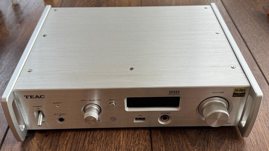 TEAC NT-503 netwerkstreamer, dac & voorversterker, ZGAN, Audio, Tv en Foto, Converters, Ophalen of Verzenden, Zo goed als nieuw