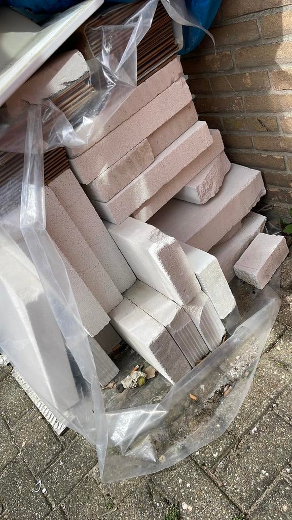 Gratis ophalen eaton blokken kalkzandsteen, Ophalen, Zo goed als nieuw, Kalkzandstenen