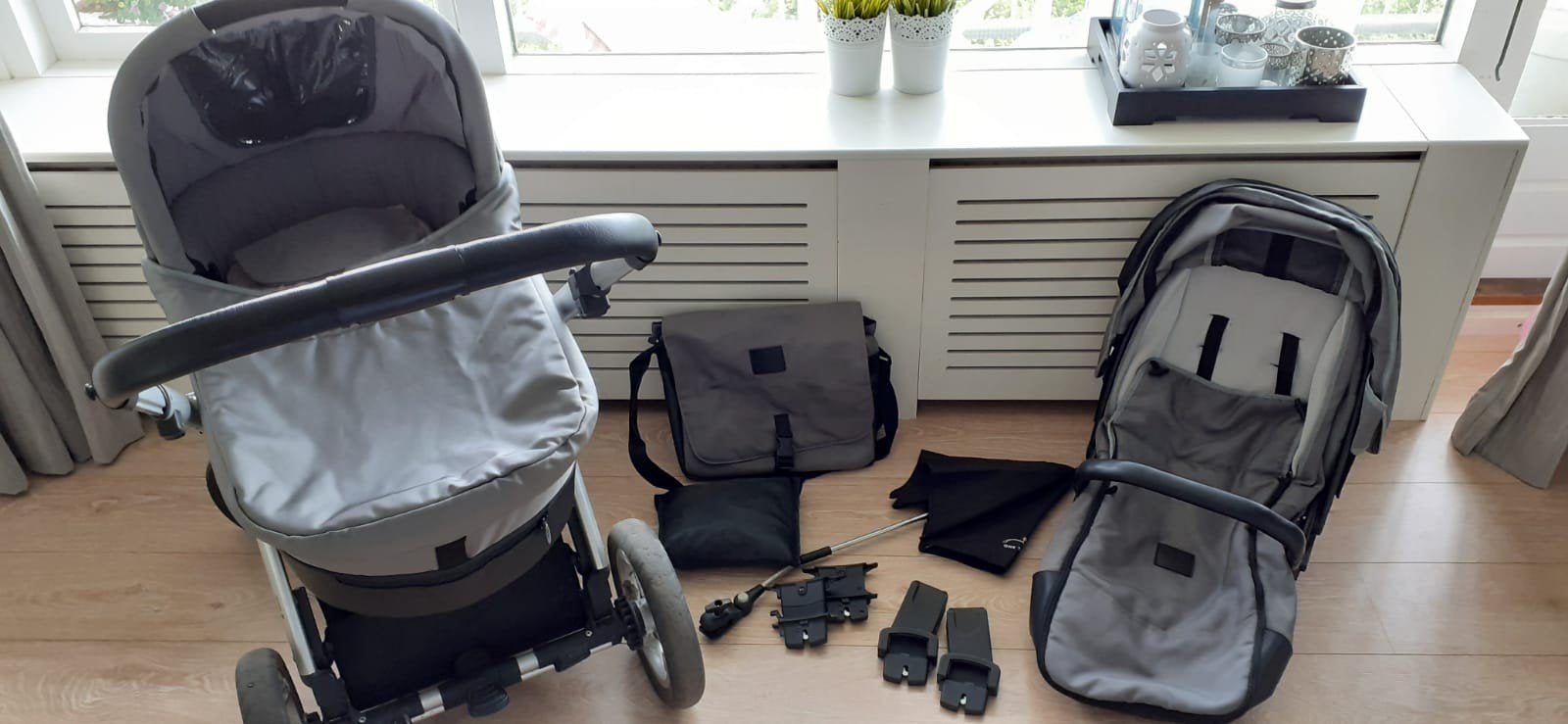Complete Mutsy kinderwagen met luiertas, reiswieg, adapter, Kinderen en Baby's, Kinderwagens en Combinaties, Ophalen of Verzenden