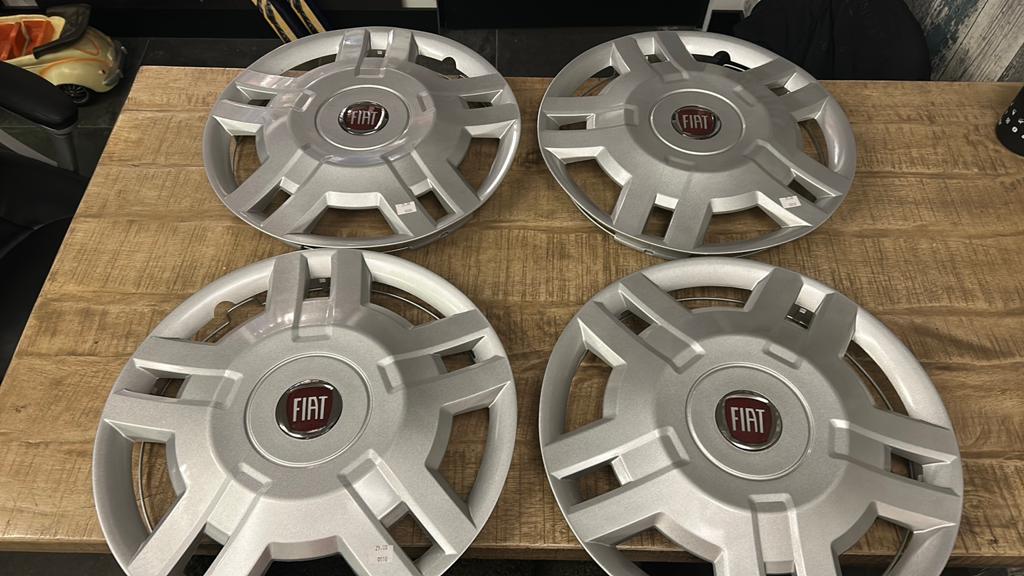 Fiat wieldop 15 inch nieuw, Auto diversen, Wieldoppen, Ophalen of Verzenden, Nieuw