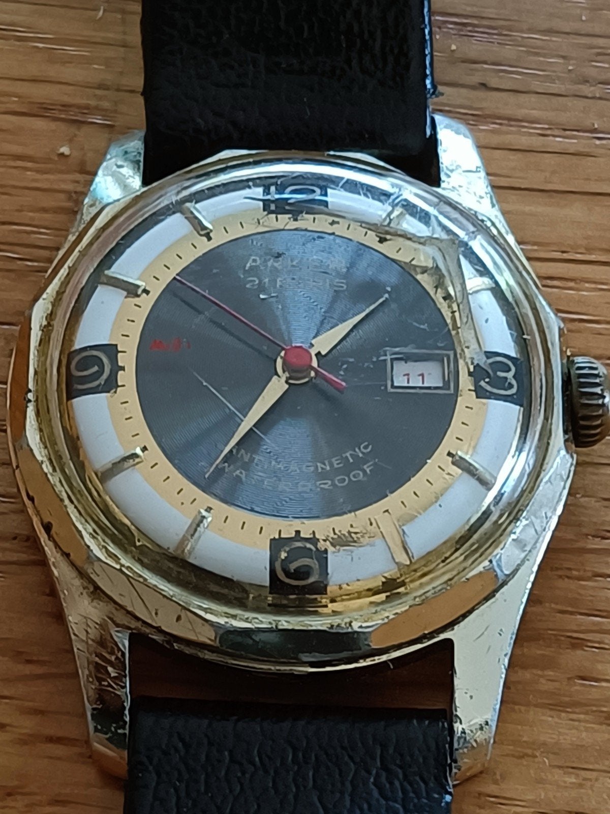 Vintage Polshorloge met Zwitsers Patent en Kalender, Sieraden, Tassen en Uiterlijk, Horloges | Heren, Overige merken, Staal, Polshorloge