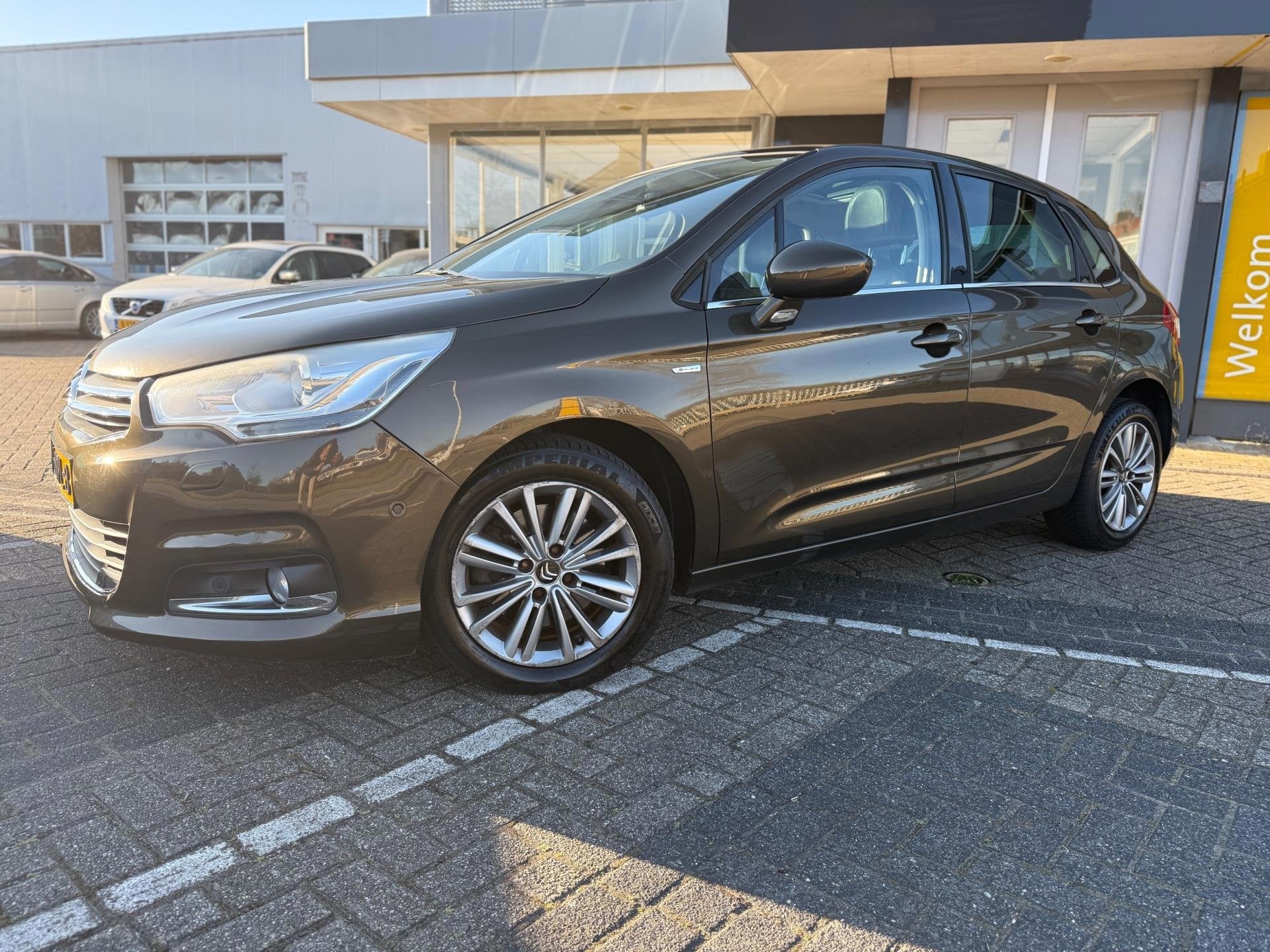 Citroen C4 1.6 THP Exclusive | Storing! Bi Xenon | Navi | Ma, Auto's, Gebruikt, Bruin, 1650 kg, Bedrijf
