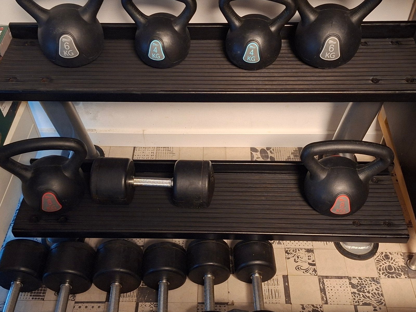 Uitgebreide set kettlebells, dumbbells en fitnessbank, Ophalen, Gebruikt, Benen, Kettlebell