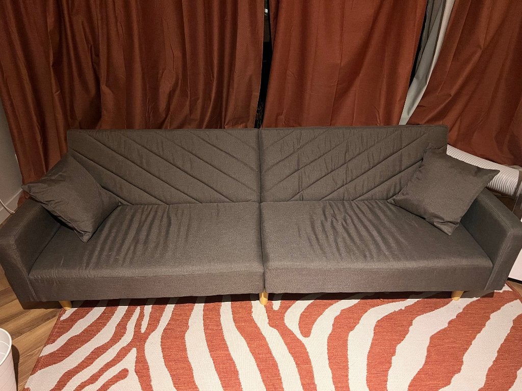 Moderne grijze slaapbank / futon in goede staat, Ophalen, 100 cm, Eenpersoons, Zo goed als nieuw