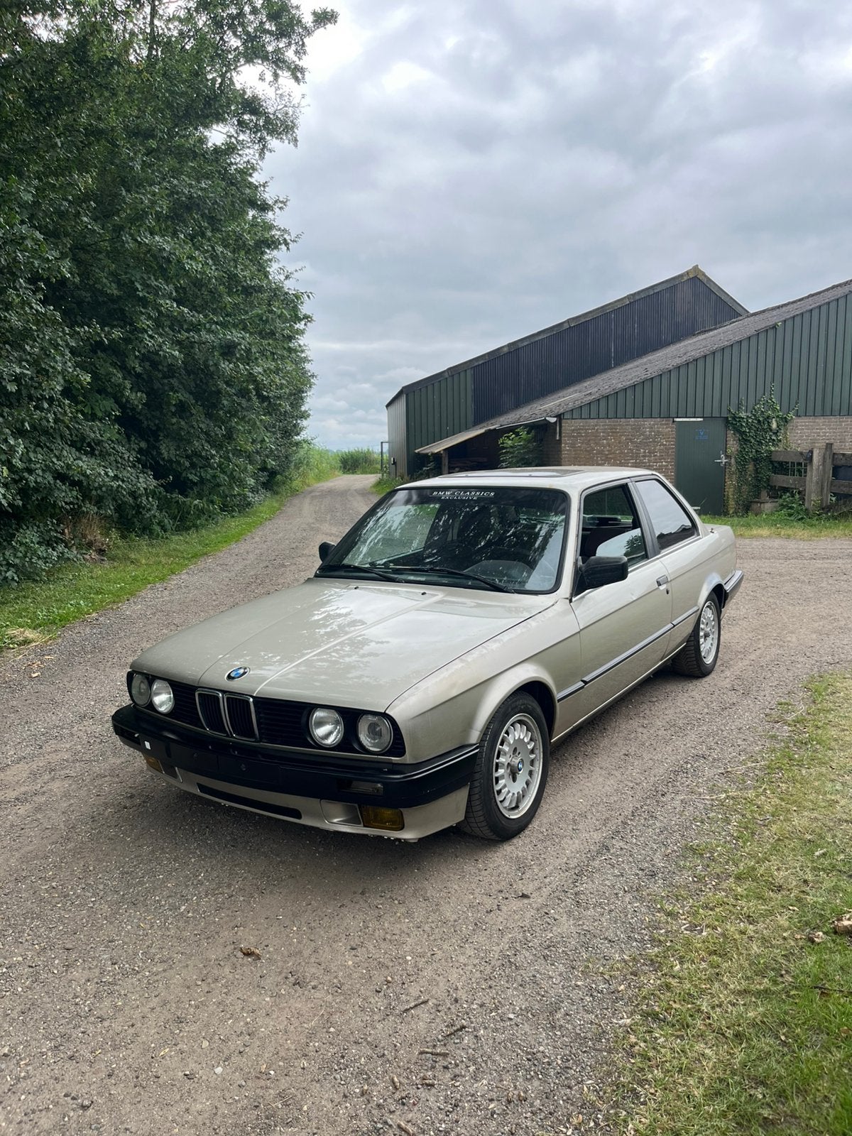 GEZOCHT bmw e30 coupe spatbord rechts, Ophalen of Verzenden
