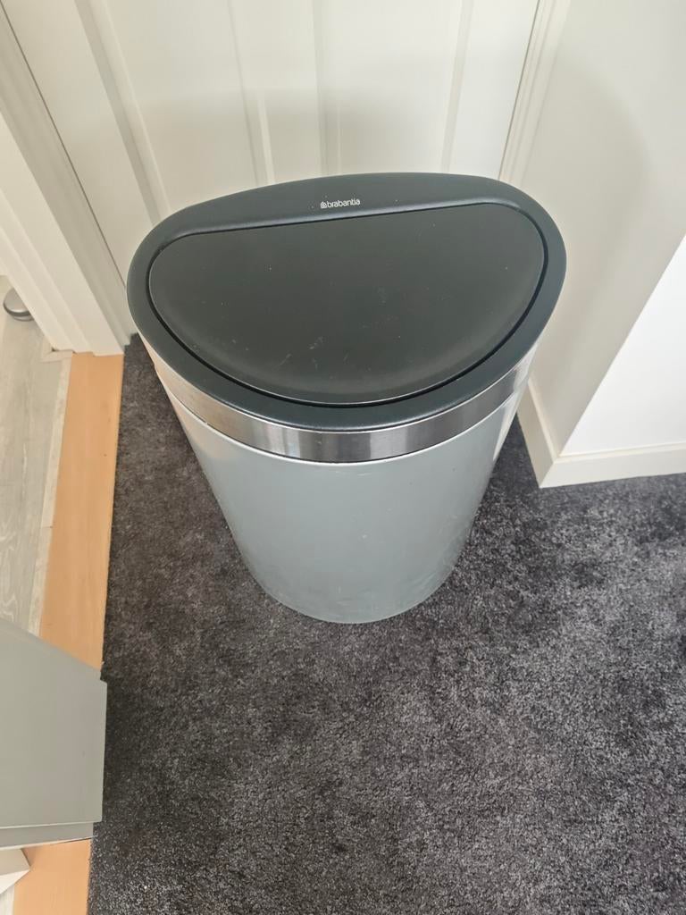 Grote Brabantia prullenbak - Stijlvol en Ruim, 40 liter of meer, Ophalen, Gebruikt, Metaal