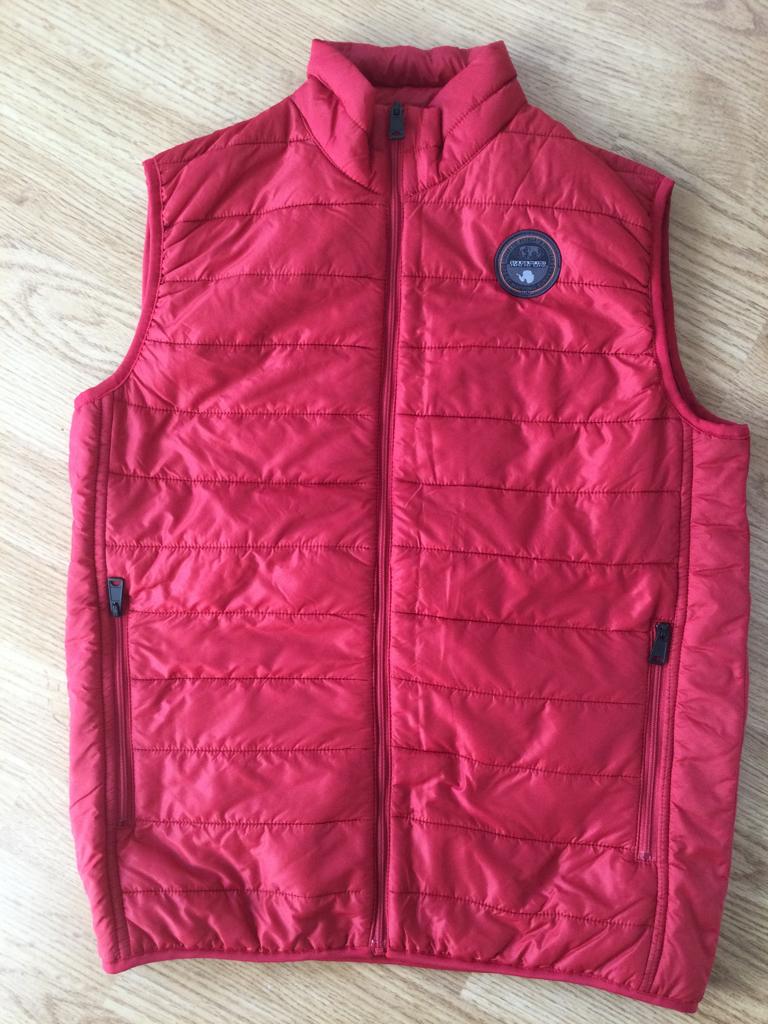 NIEUWSTAAT prachtige Napapijri bodywarmer 170/176, Overige typen, Ophalen of Verzenden, Zo goed als nieuw, Napapijri