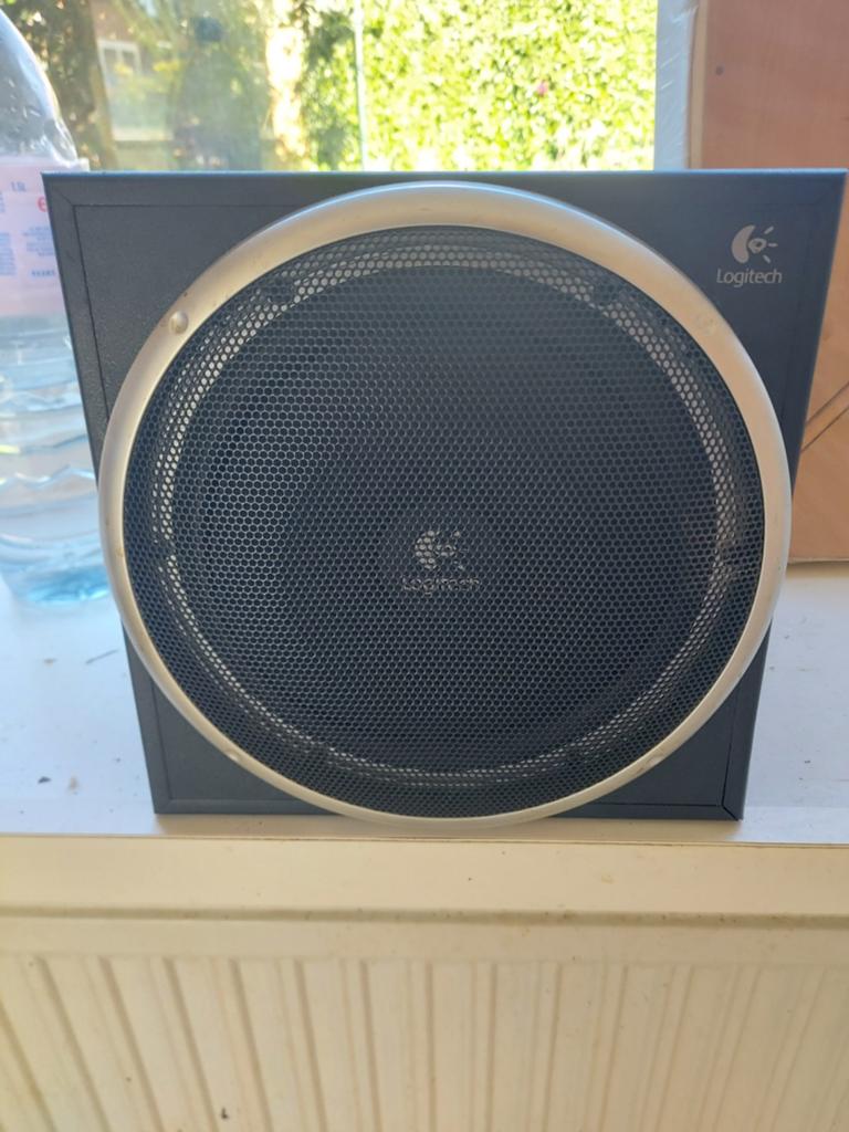 Logitech Z-640 Subwoofer - Krachtige Bass voor je Set, Overige merken, Gebruikt, Subwoofer, Ophalen of Verzenden