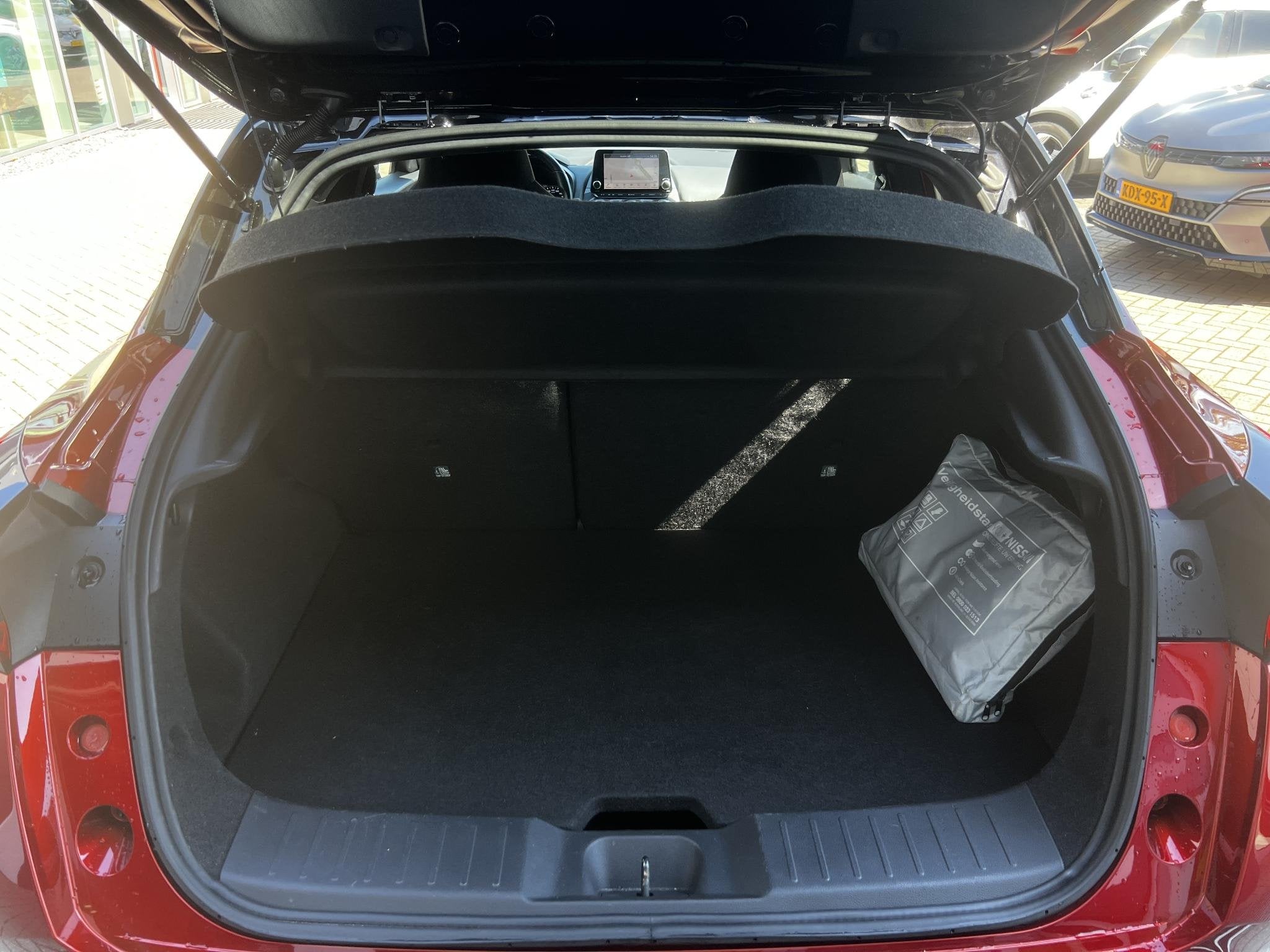 Foto 9 van Nissan Juke 1.0 DIG-T N-Design | Camera |
