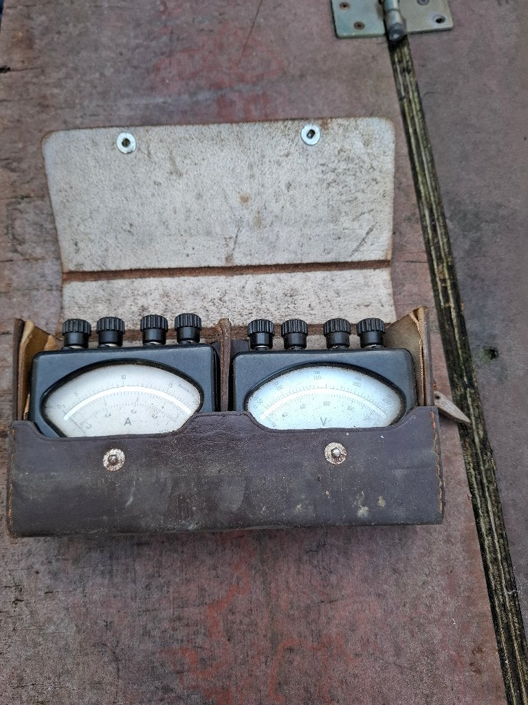 Ampère en voltmeter, Ophalen, Gebruikt, Elektriciteit