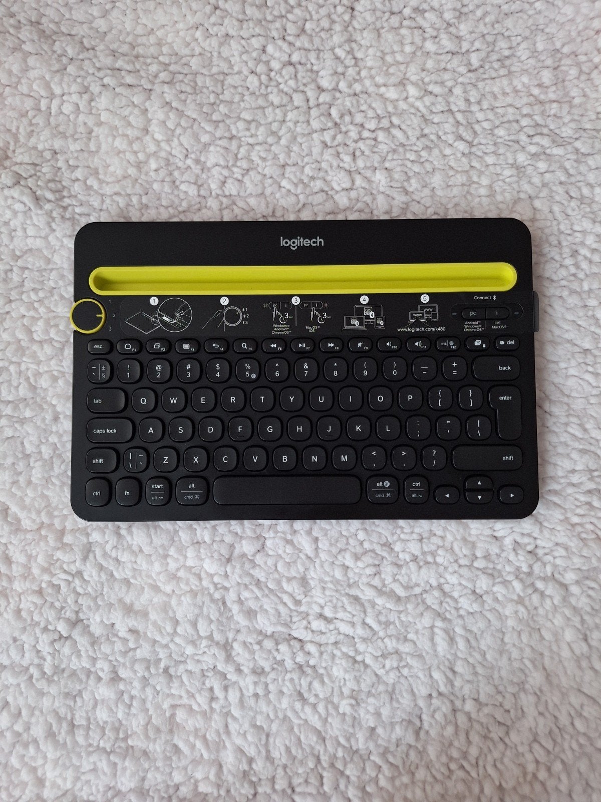 Logitech K480 Draadloos Toetsenbord inclusief batterijen, Nieuw, Ophalen of Verzenden, Draadloos, Qwerty