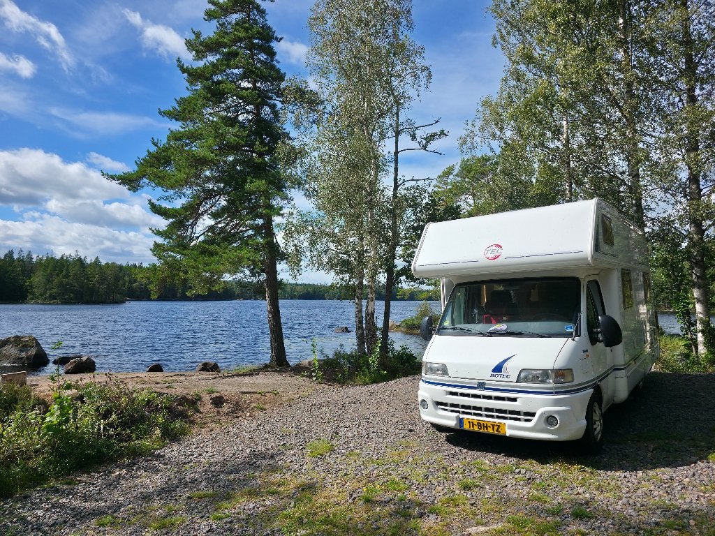 TEC Rotec 4 2.8 JTD | 314Ah lithium | 400W solar | 120.714km, Ringverwarming, Achteruitrijcamera, 6 tot 7 meter, Koelkast
