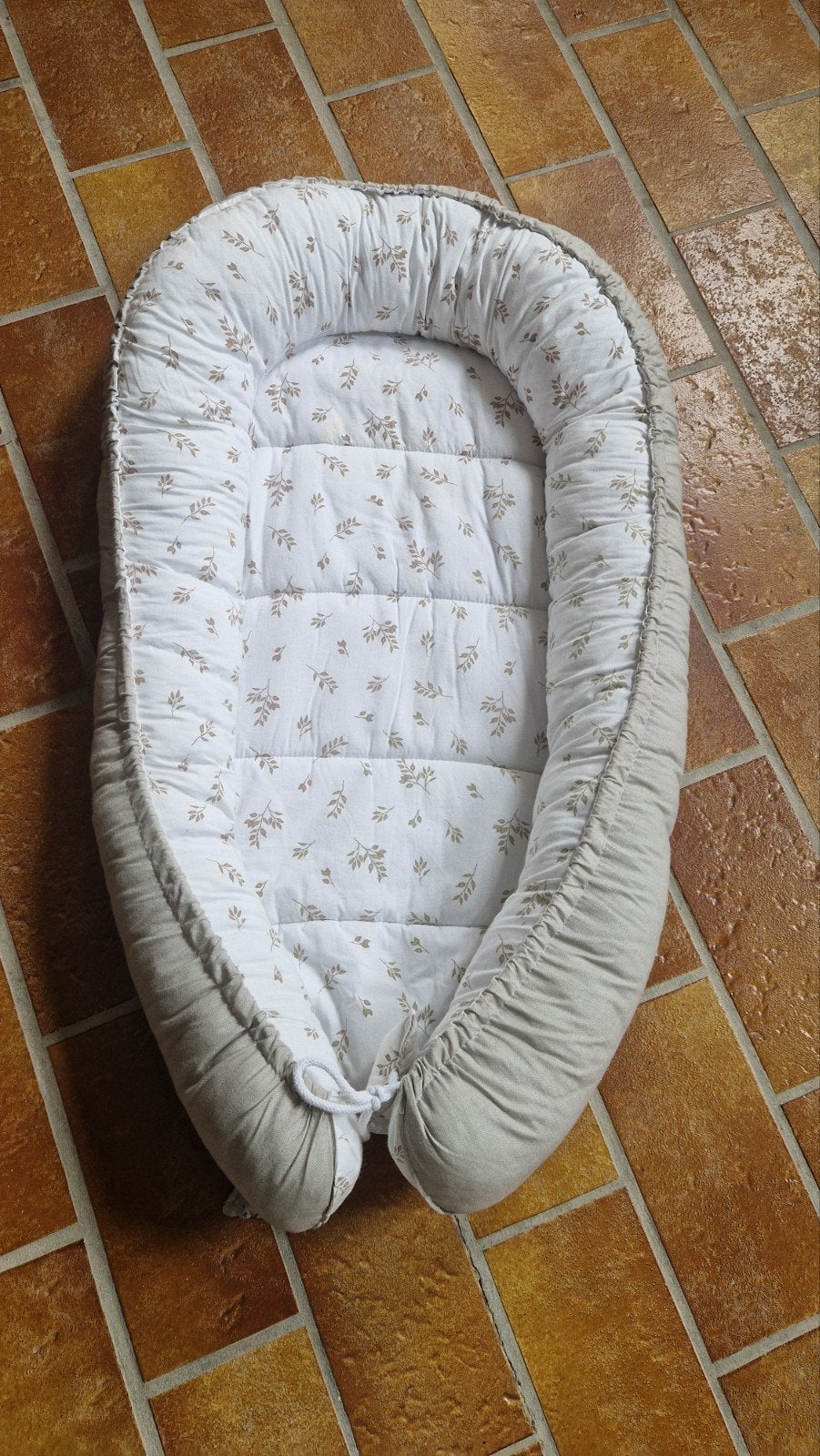 Babynestje met bladerenprint, Kinderen en Baby's, Ophalen of Verzenden, Gebruikt