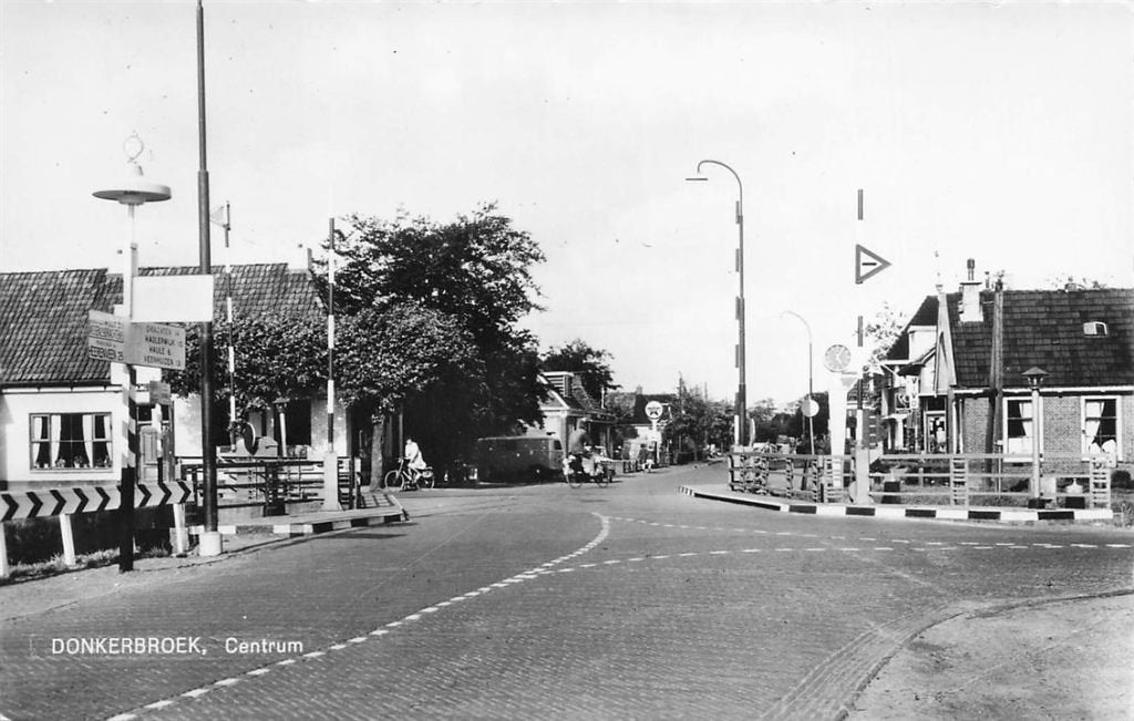 703-041-007 Donkerbroek Centrum, Verzenden, Voor 1920, Friesland
