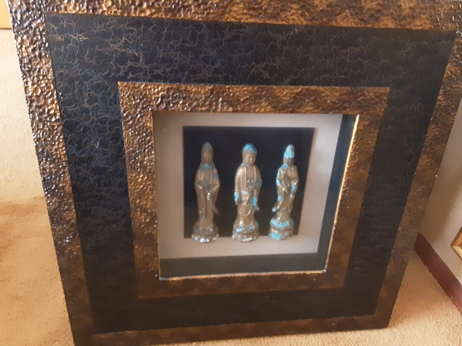Boeddha Schilderij met Inpandige Boeddha's achter Glas, Ophalen, Gebruikt, Meerkleurig, Oosters