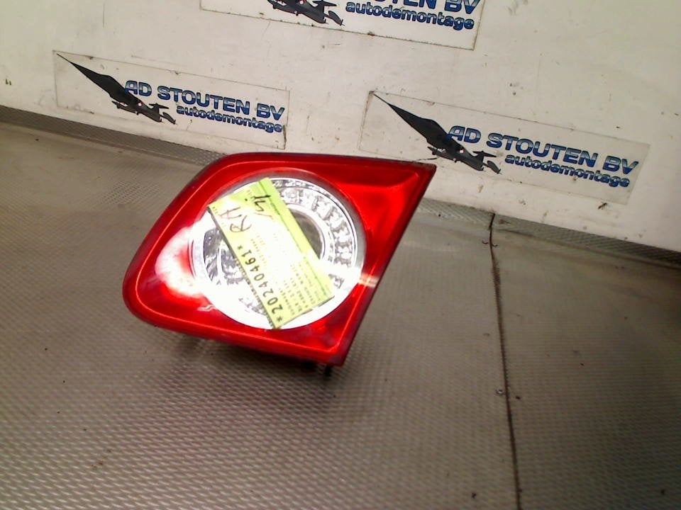 Achterlicht Rechts BINNEN Jetta III (1K2) 2005, Auto-onderdelen, Gebruikt, Volkswagen, Volkswagen AG, Kundenbetreuung@volkswagen.de
