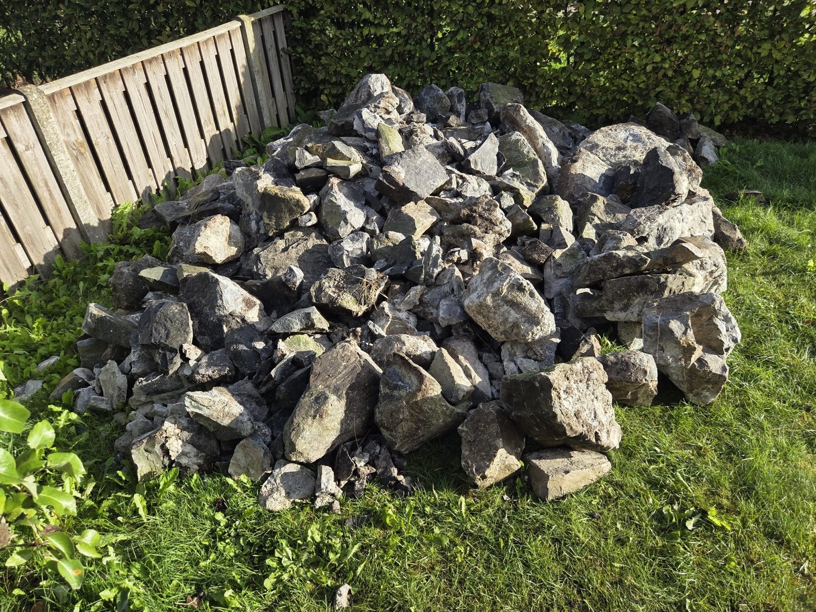 Nieuwe en gebruikte natuurstenen voor tuin of vijver, Ophalen, Overige materialen, Gebruikt, Kei