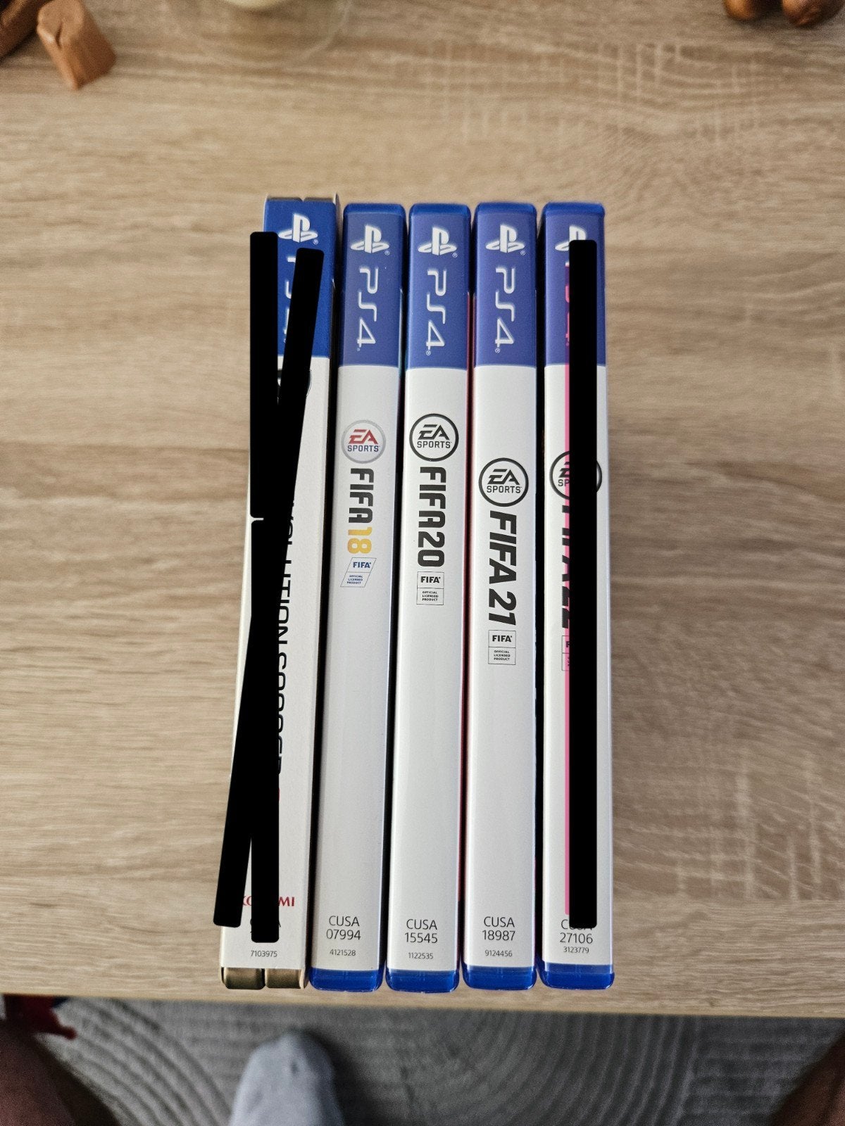 PS4 Voetbalgames: FIFA 18, FIFA 20, FIFA 21,, Gebruikt, Ophalen of Verzenden, Eén computer, Sport